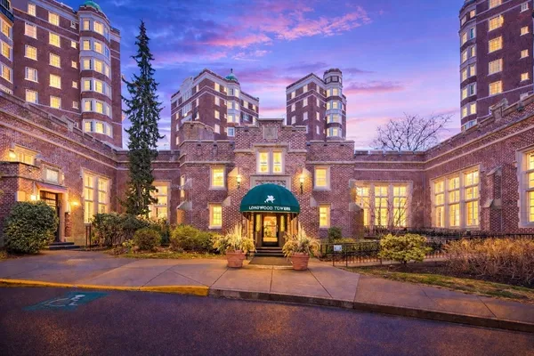 $1,175,000 | 20 Chapel Street, Unit B309, Brookline, MA 02446