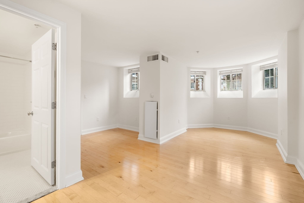 20 Chapel Street, Unit B309 Brookline, MA 02446 - Photo 23 of 38