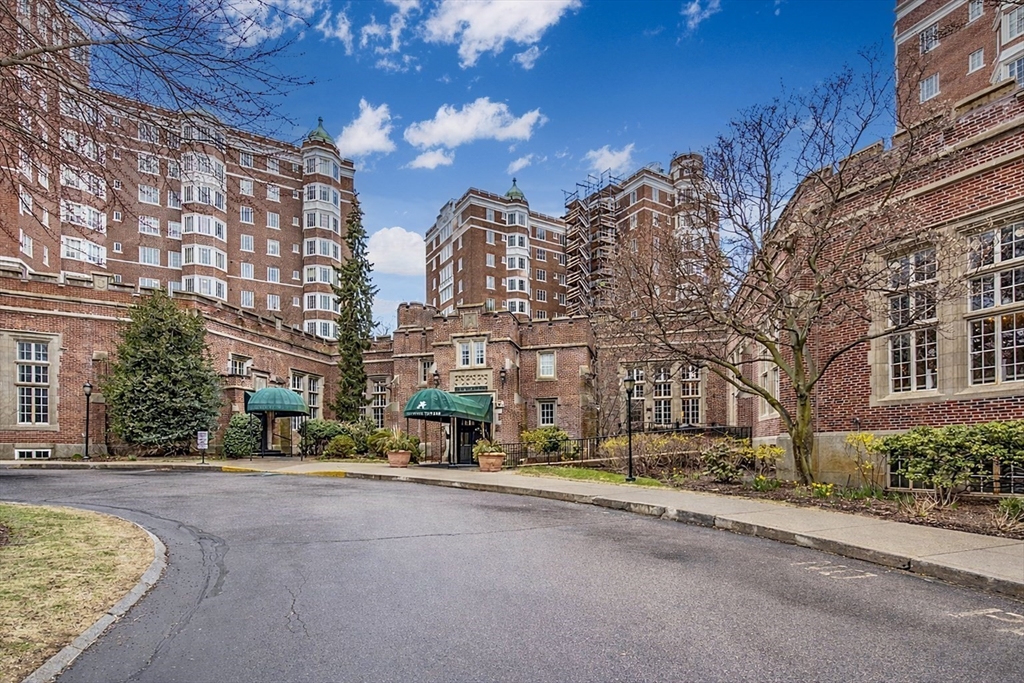 20 Chapel Street, Unit B309 Brookline, MA 02446 - Photo 24 of 38