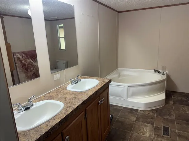 $160,000 | 1174 Highway 115, Deville, LA 71328