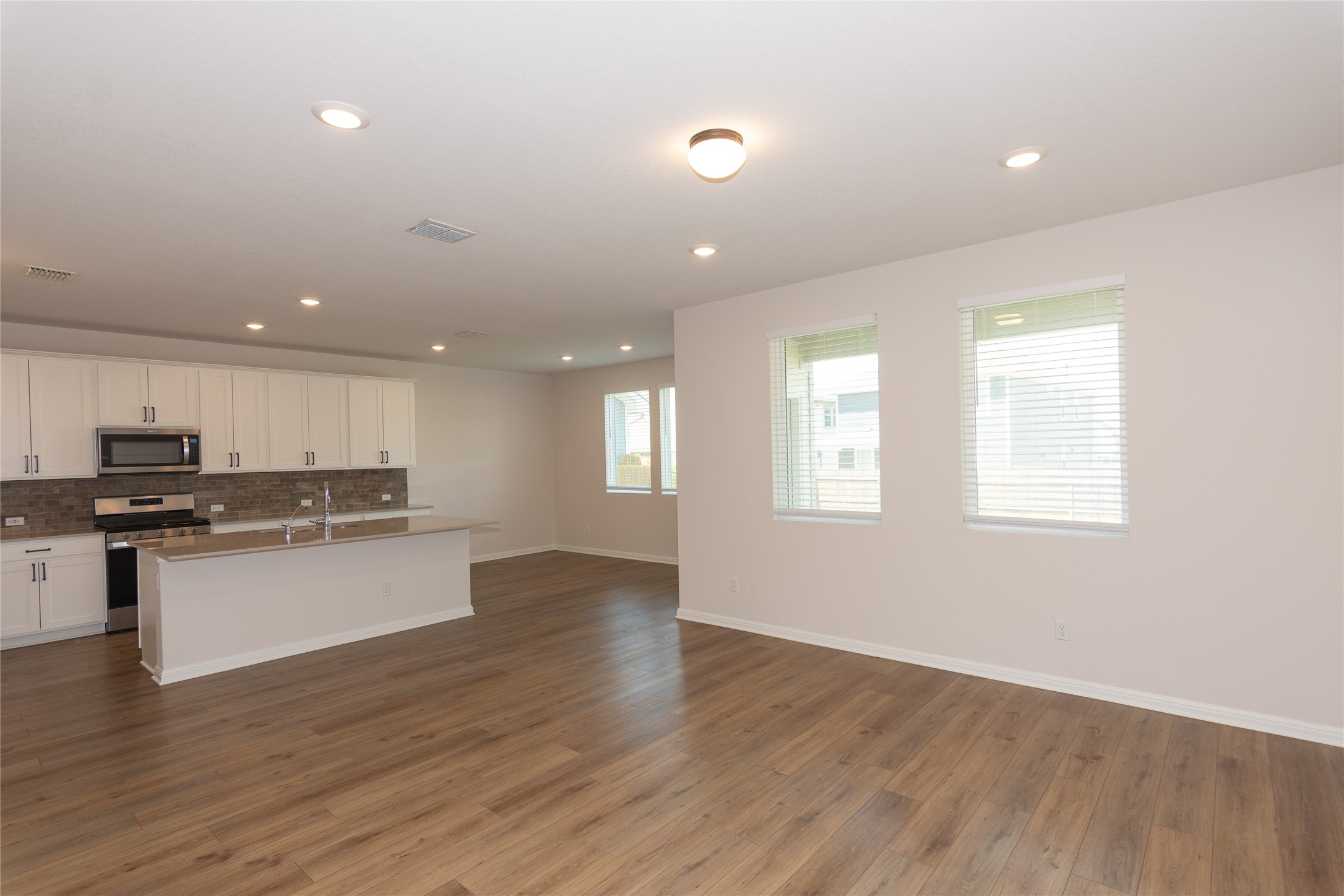 2500 Roosevelt Road Leander, TX 78641 - Photo 8 of 35