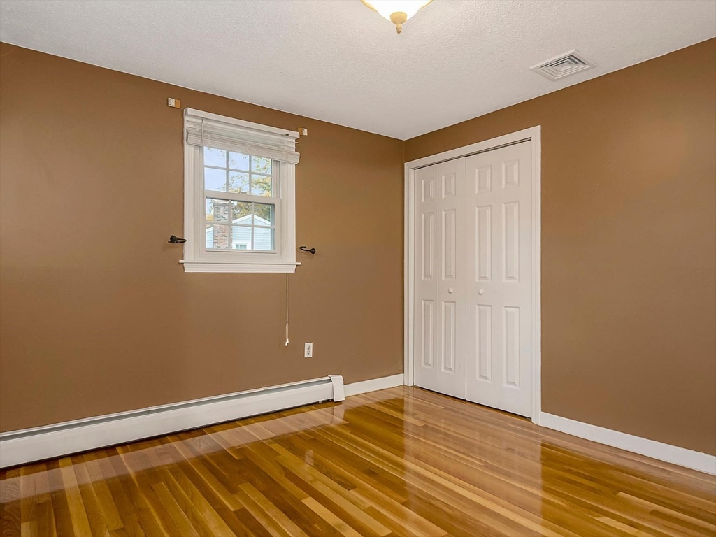 14 Endmoor Road Westford, MA 01886 - Photo 16 of 34