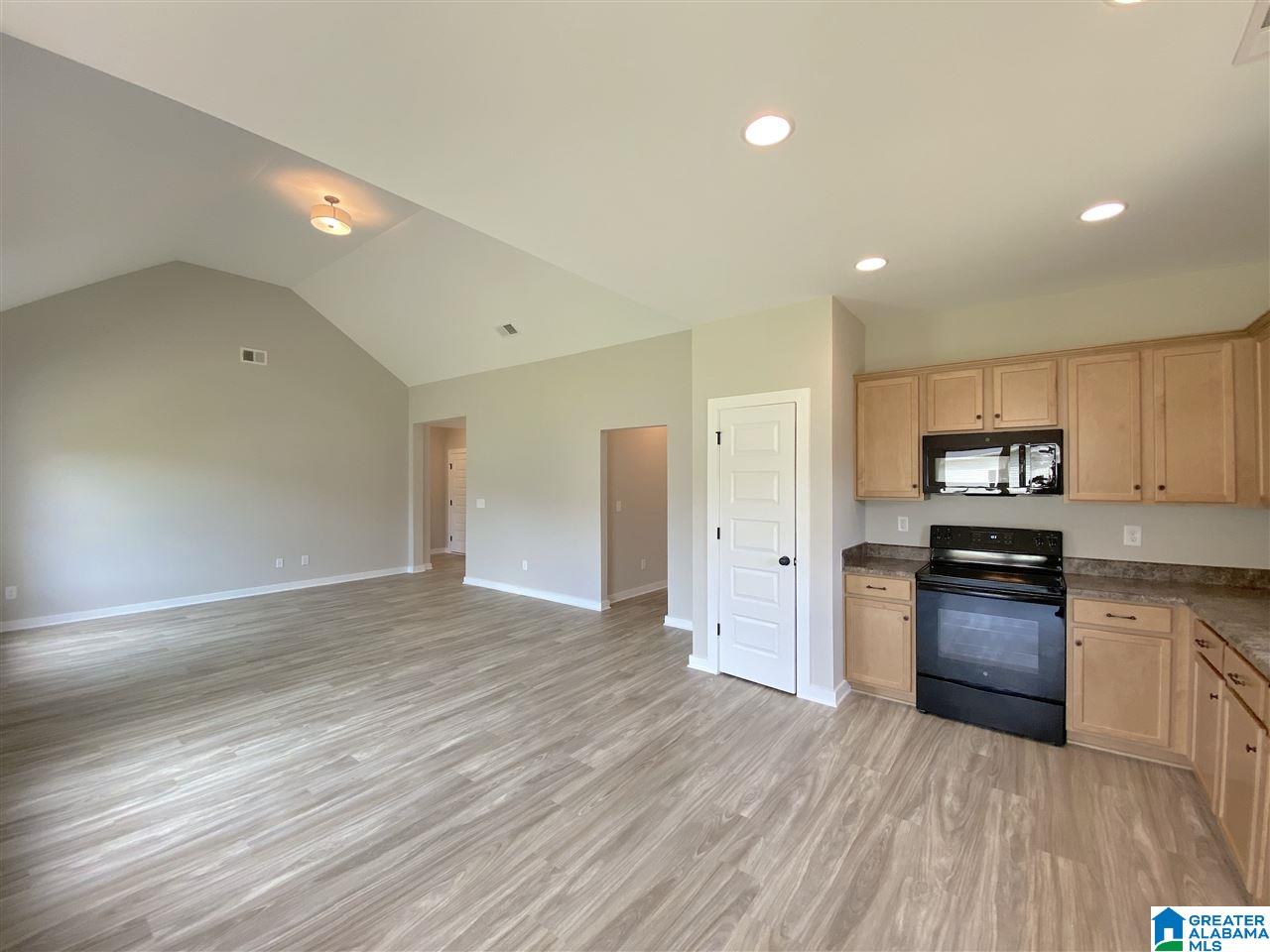106 White Oak Circle Lincoln, AL 35096 - Photo 8 of 26