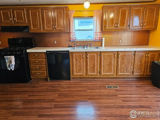 $164,900 | 1912 Fillmore Street, Sterling, CO 80751