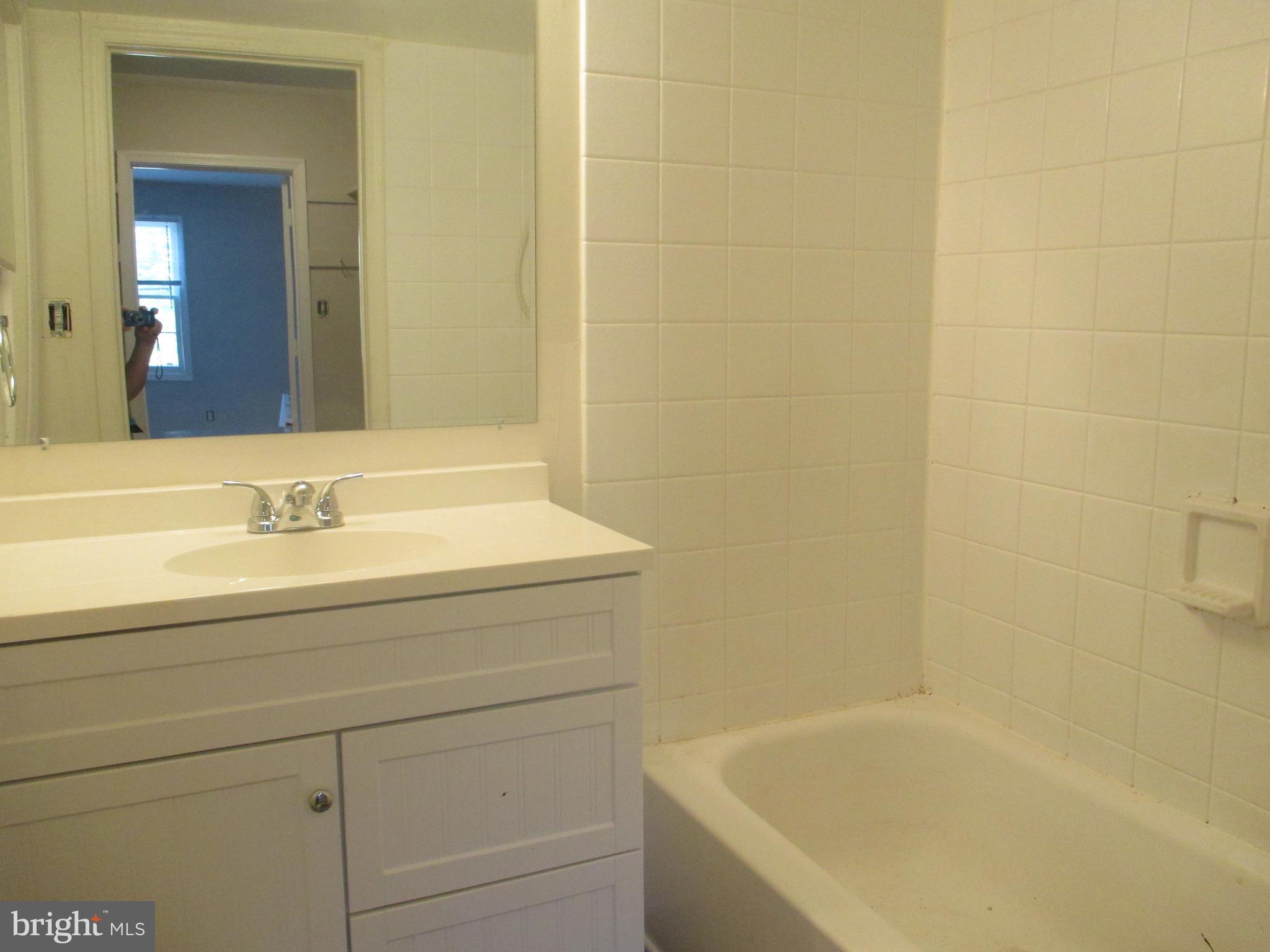 5901 C Prince George Drive, Unit 342 Springfield, VA 22152 - Photo 12 of 15 Bathroom