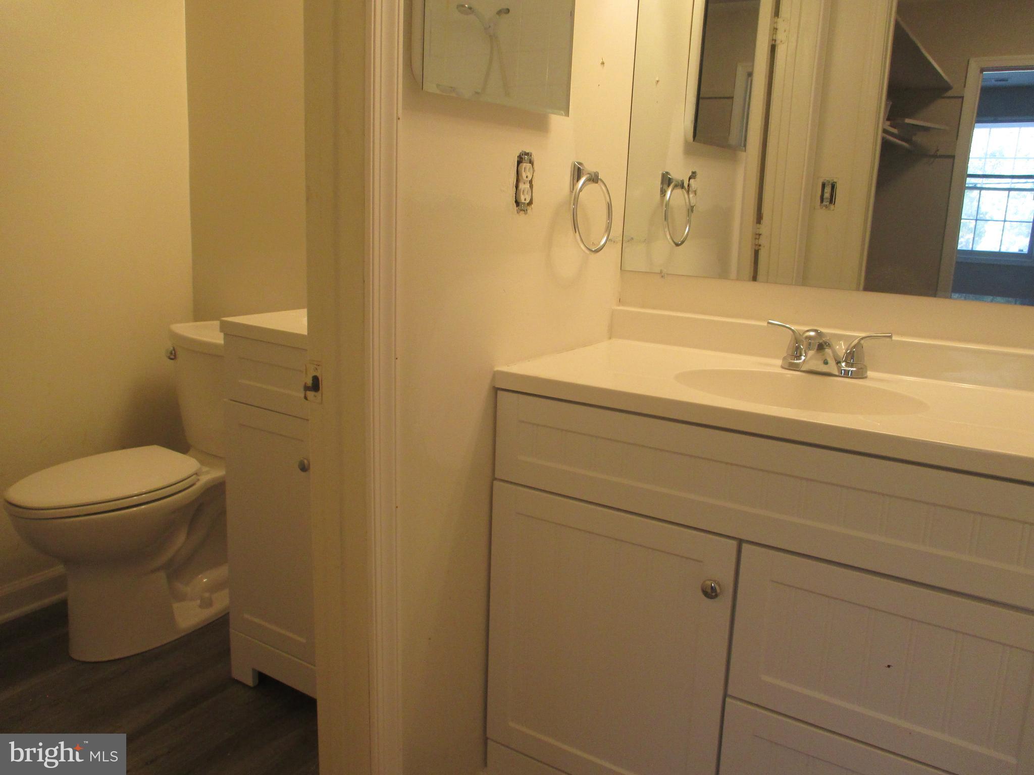 5901 C Prince George Drive, Unit 342 Springfield, VA 22152 - Photo 13 of 15 Bathroom