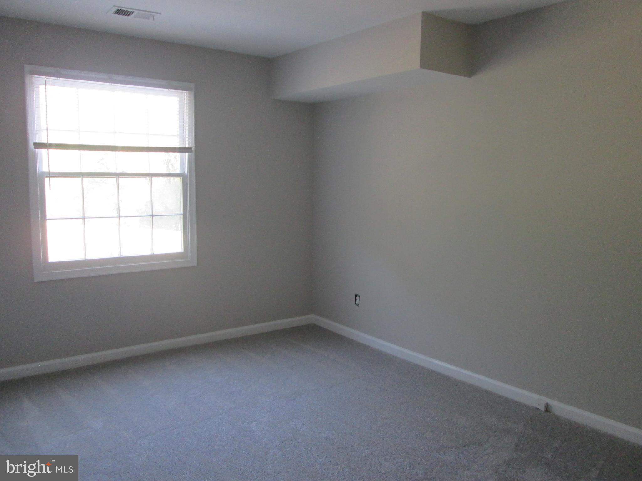 5901 C Prince George Drive, Unit 342 Springfield, VA 22152 - Photo 14 of 15 Second Bedroom