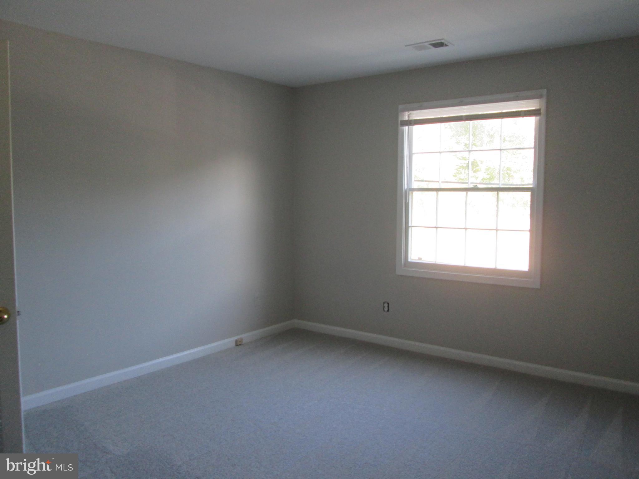 5901 C Prince George Drive, Unit 342 Springfield, VA 22152 - Photo 9 of 15 Master bedroom