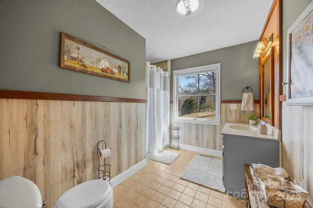 $650,000 | 774 Belleview Road, Franklin, NC 28734