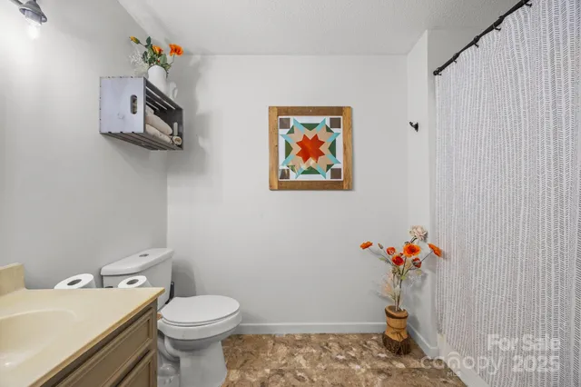 $650,000 | 774 Belleview Road, Franklin, NC 28734