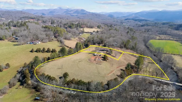 $650,000 | 774 Belleview Road, Franklin, NC 28734