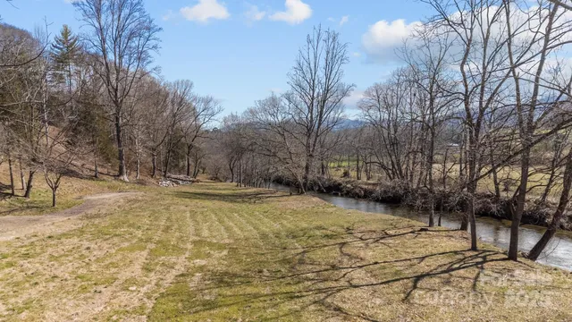 $650,000 | 774 Belleview Road, Franklin, NC 28734