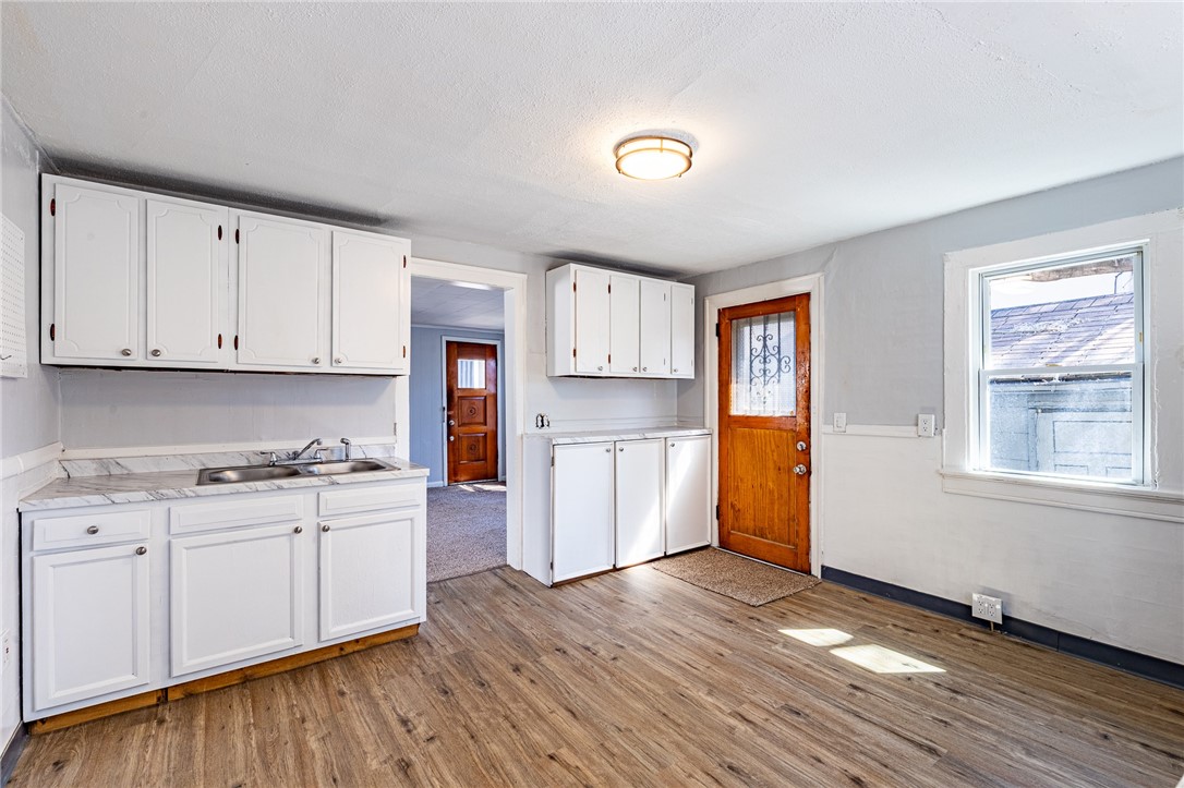 223 Orchard Street Rochester, NY 14606 - Photo 13 of 32