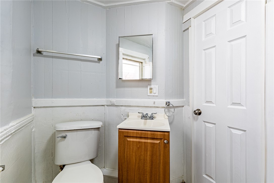 223 Orchard Street Rochester, NY 14606 - Photo 14 of 32