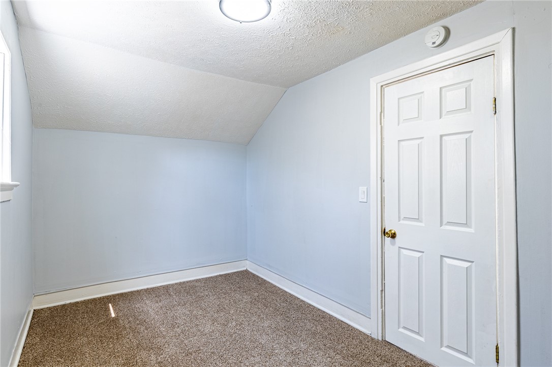 223 Orchard Street Rochester, NY 14606 - Photo 21 of 32