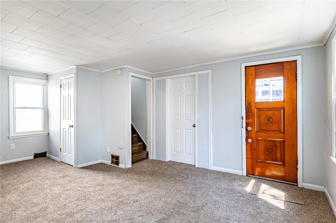 223 Orchard Street Rochester, NY 14606 - Photo 6 of 32