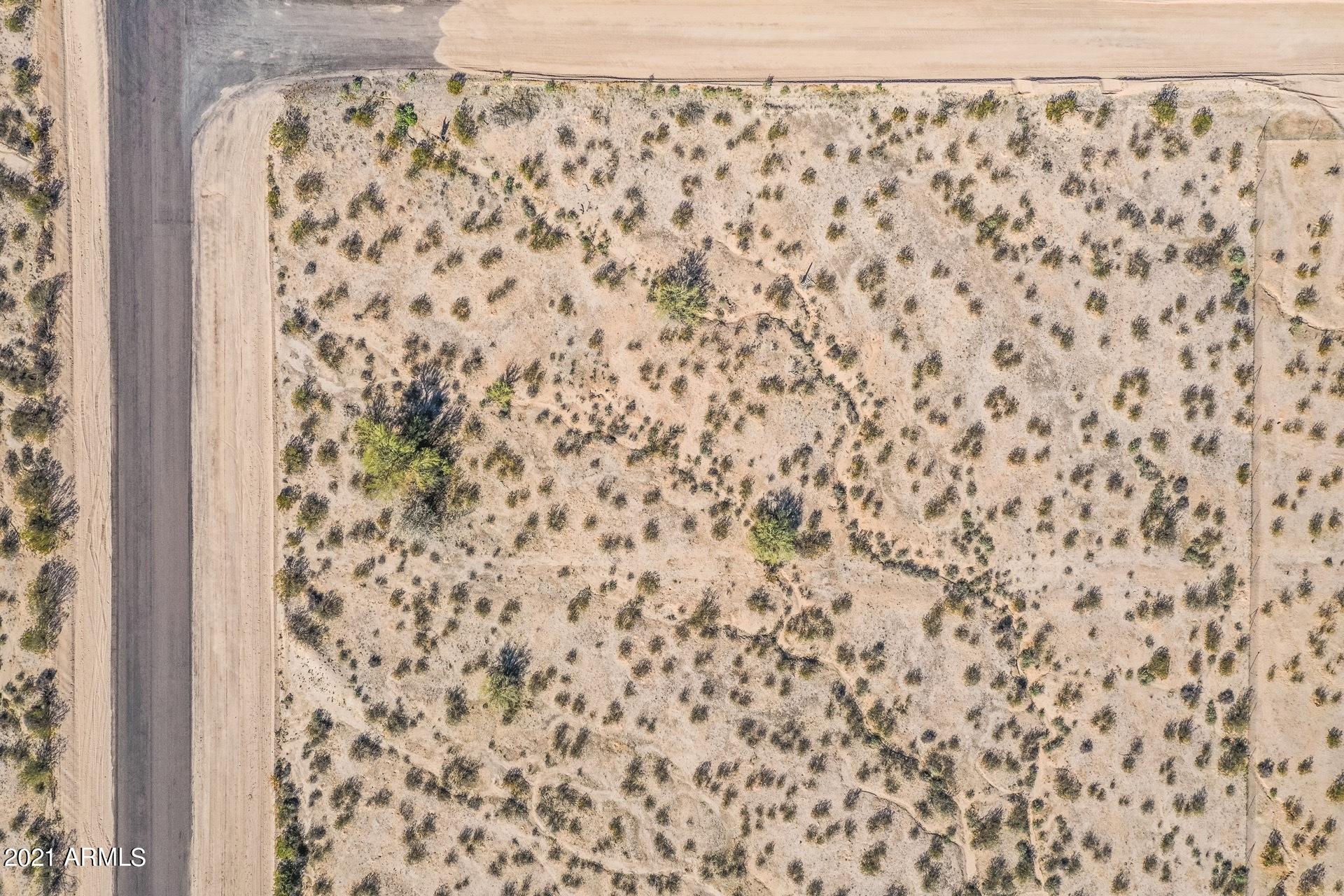 0 South La Paz Road, Unit 15 Maricopa, AZ 85139 - Photo 4 of 17 0011-Drones Robin - La Paz 11