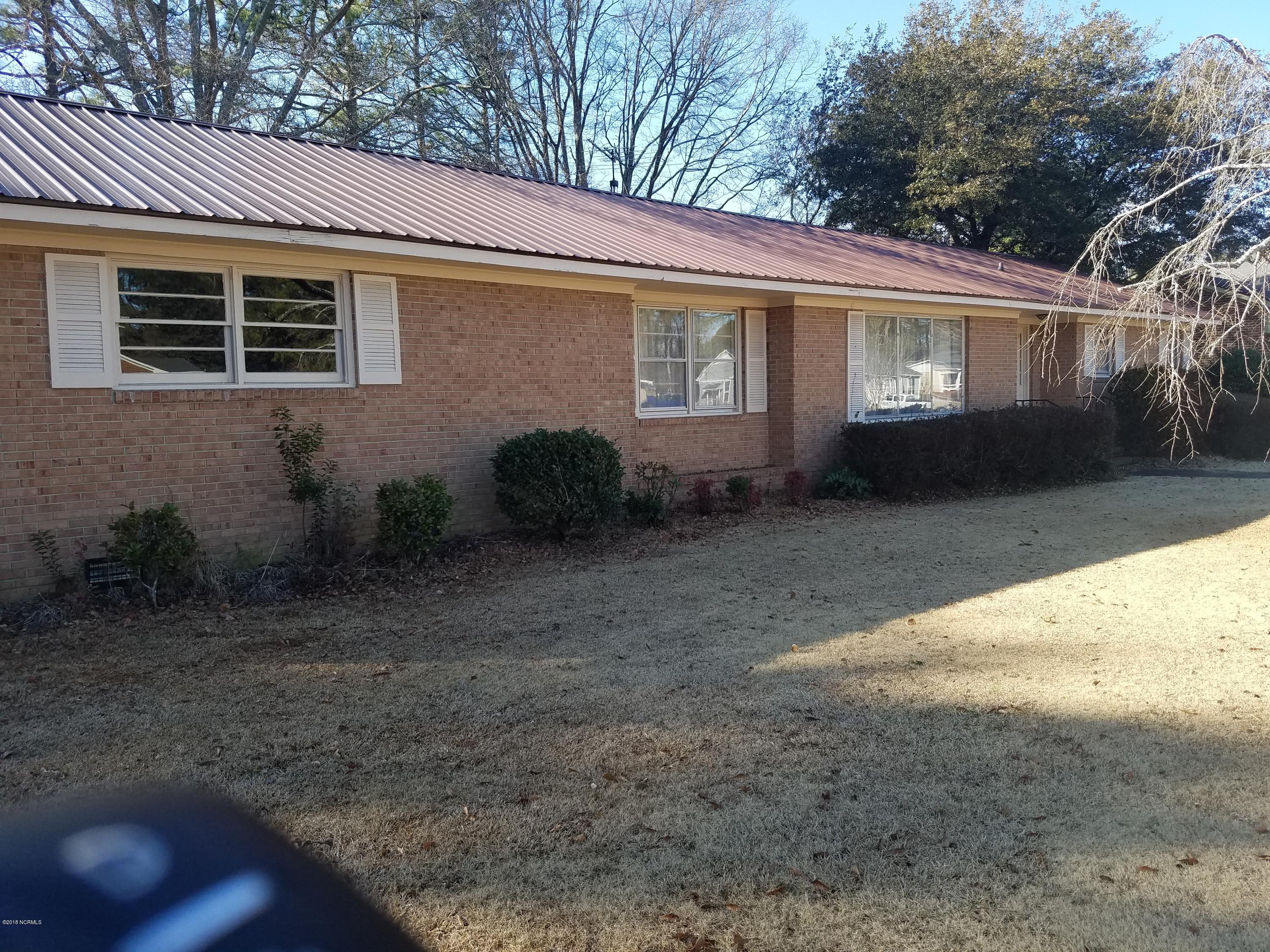 2700 Hodges Road Kinston, NC 28504 - Photo 2 of 18 front side of house