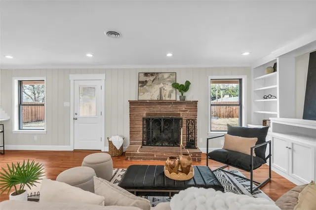 $449,500 | 533 Pittman Street, Richardson, TX 75081