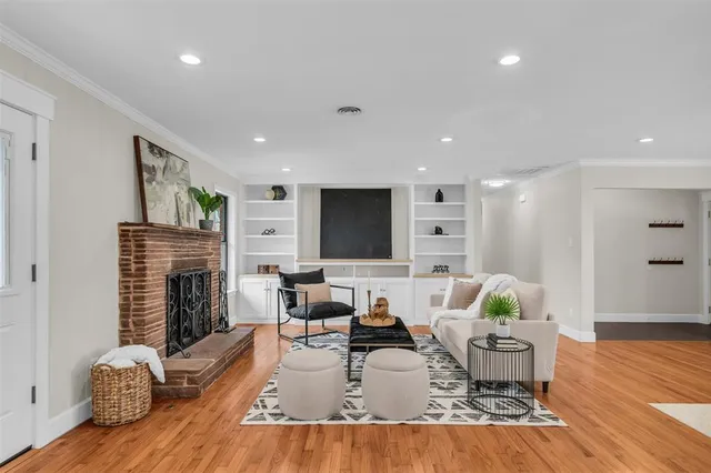 $449,500 | 533 Pittman Street, Richardson, TX 75081