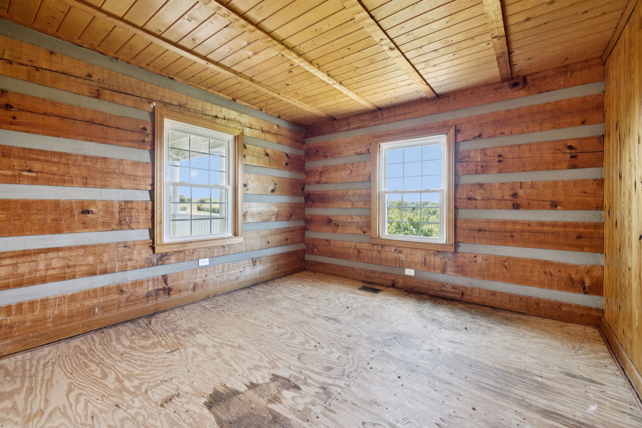 294 Ed Harris Road Ashland City, TN 37015 - Photo 42 of 65 a view of an empty room with a window