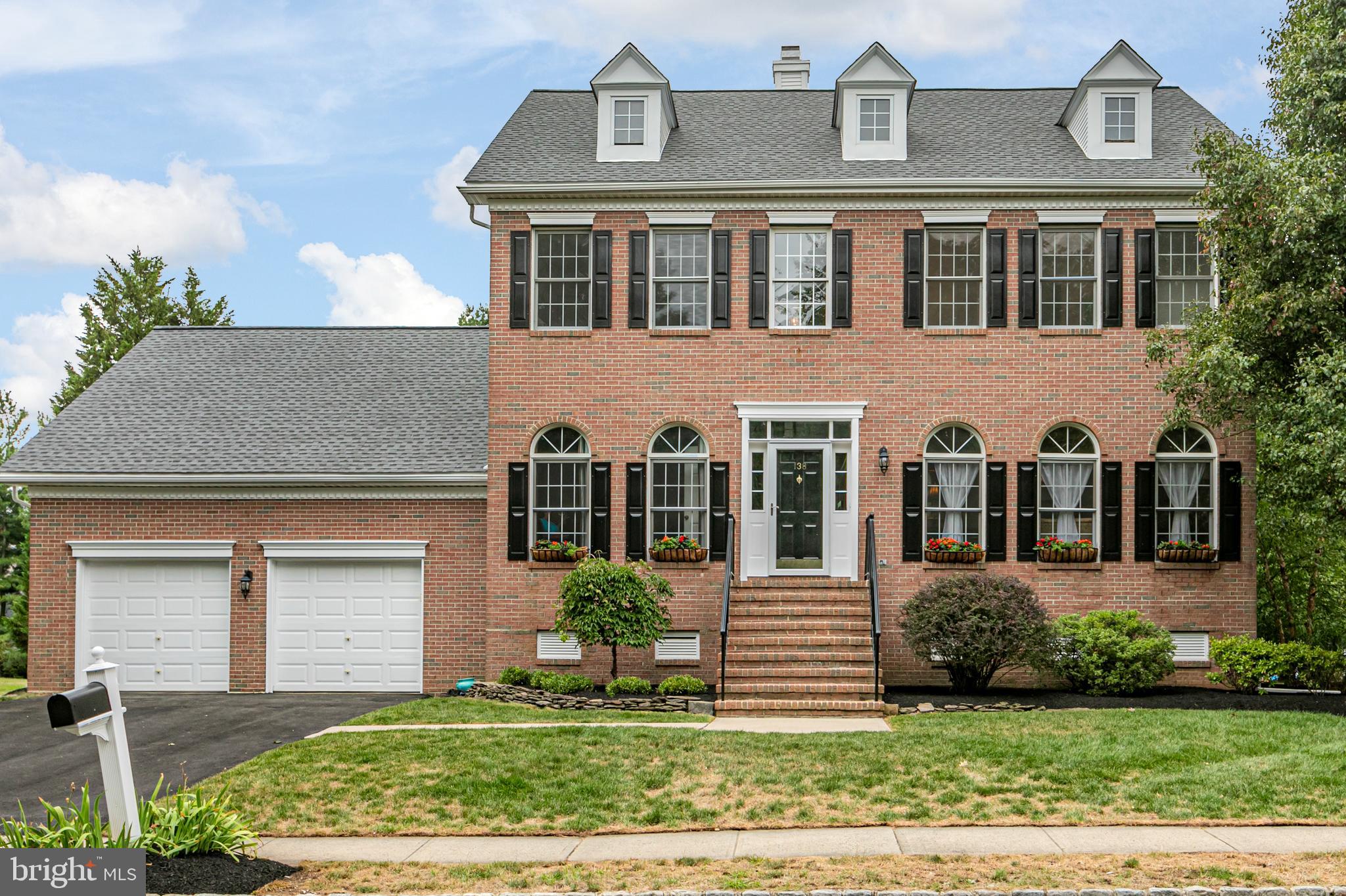 138 Brandon Road Pennington, NJ 08534 - Photo 2 of 42