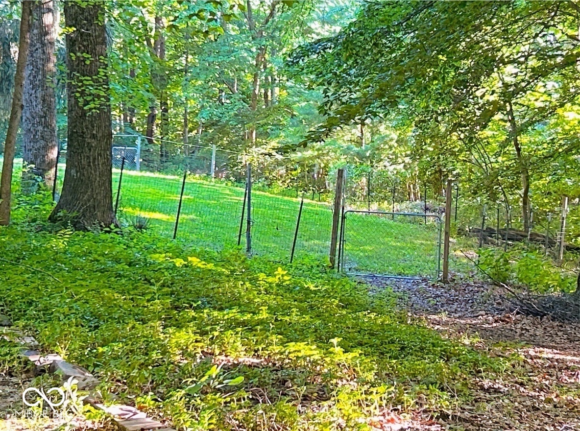1492 Ranch Trail Martinsville, IN 46151 - Photo 54 of 63