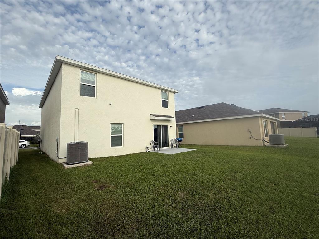 2824 Rock Sound Street Bradenton, FL 34208 - Photo 7 of 28 a house view with a garden space