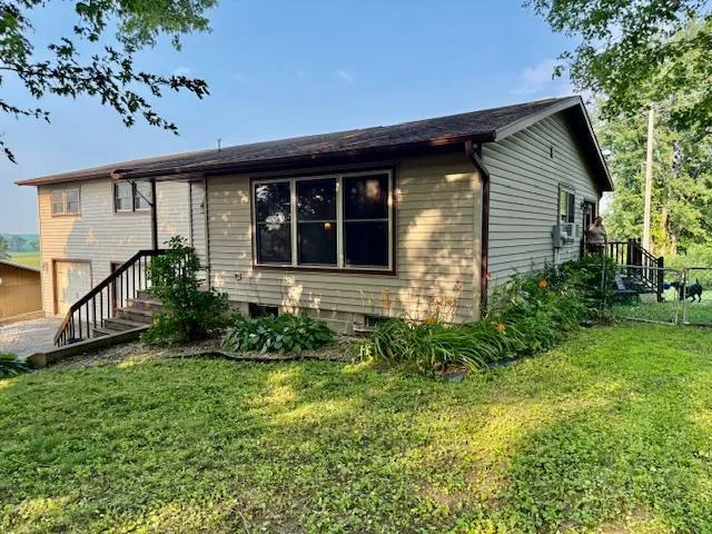 $224,900 | 110 South Lyndale Street, Mabel, MN 55954