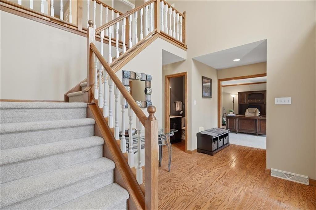 130 Field Club Circle McKees Rocks, PA 15136 - Photo 4 of 48