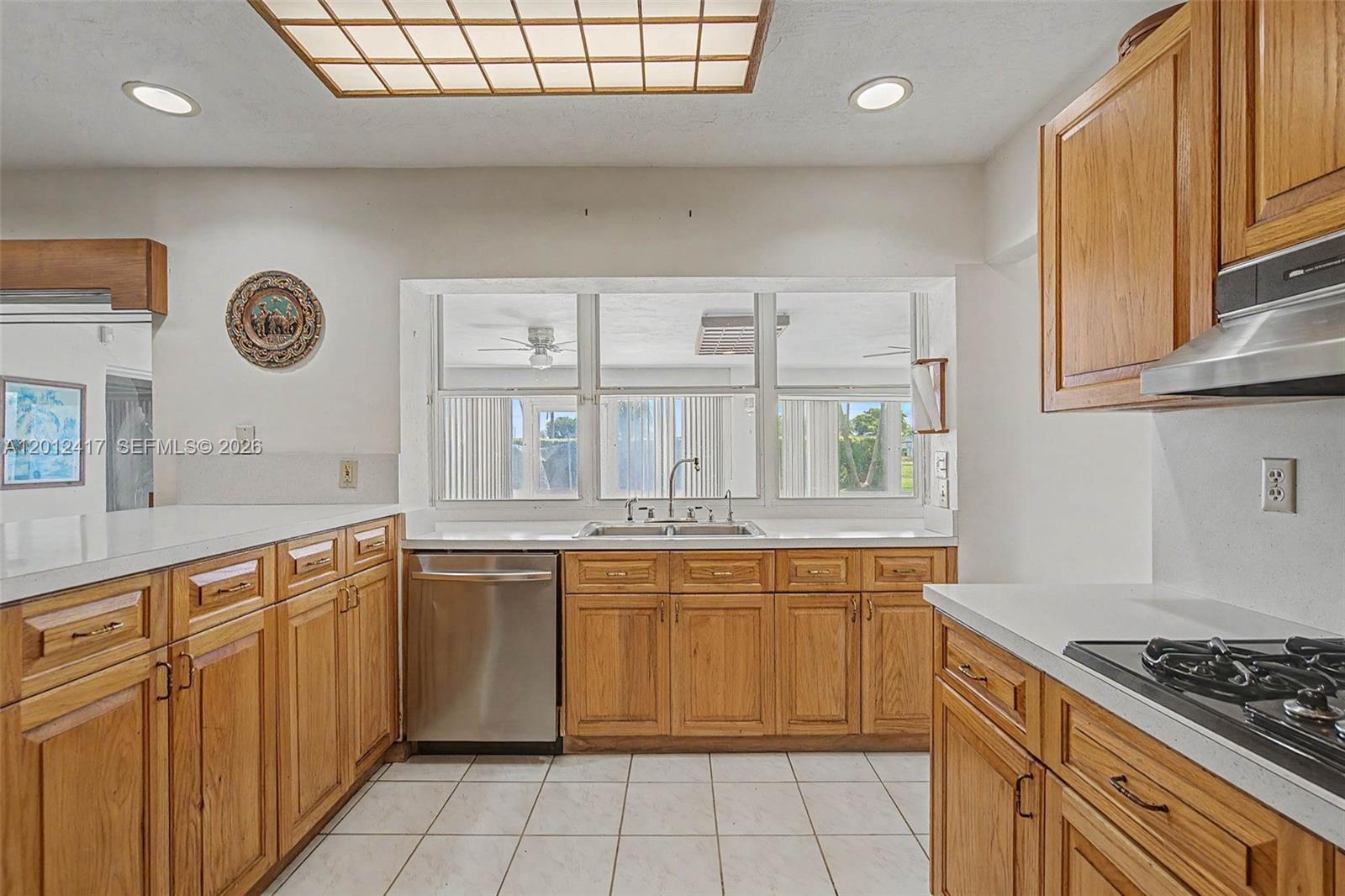 11380 Southwest 131st Street Miami, FL 33186 - Photo 7 of 28