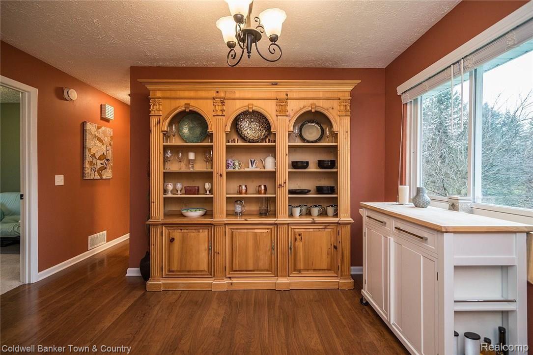2565 Patterson Lk Road Pinckney, MI 48169 - Photo 15 of 44 14_6.jpg