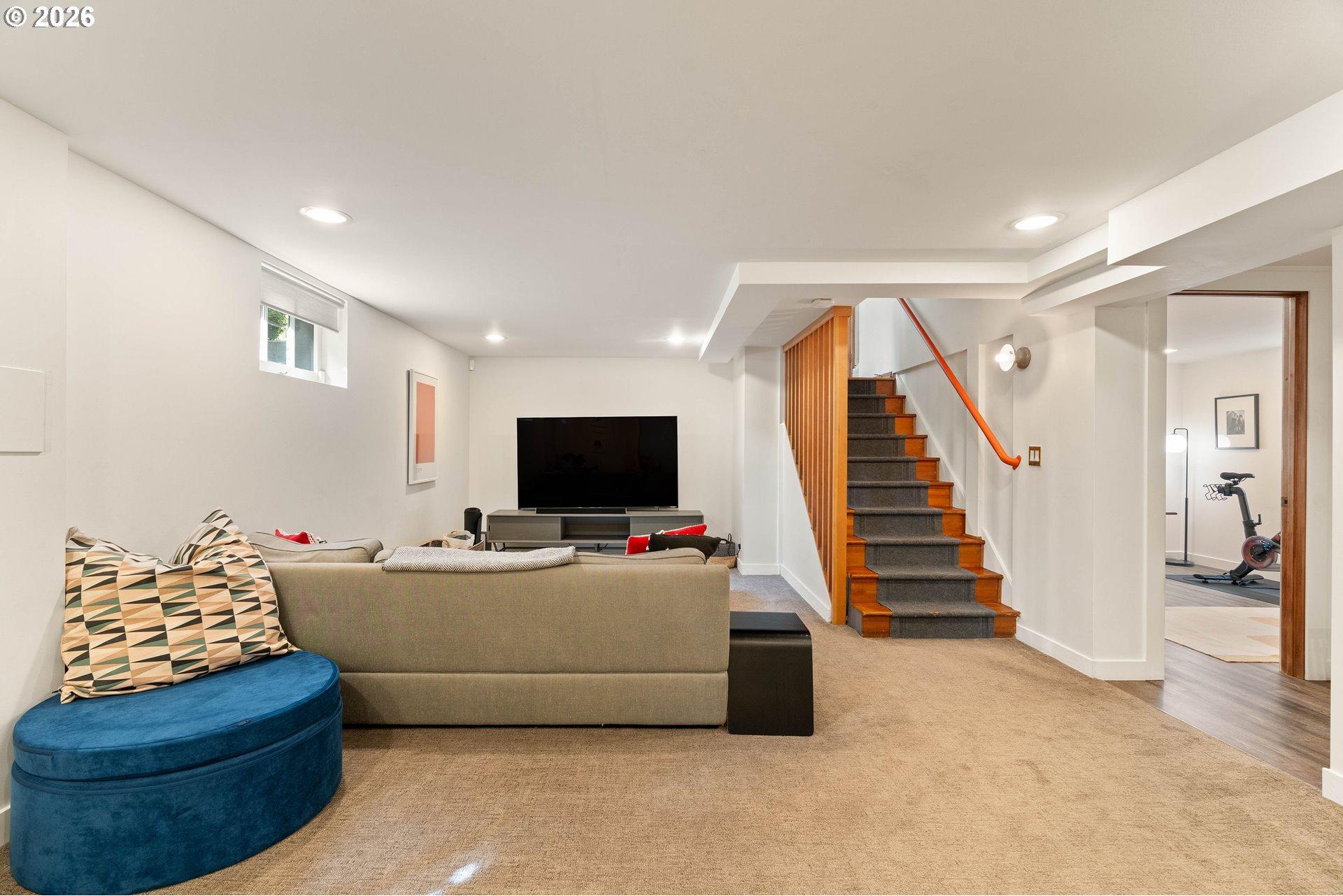 7033 Southeast Stark Street Portland, OR 97215 - Photo 29 of 48 Gallery Image 29