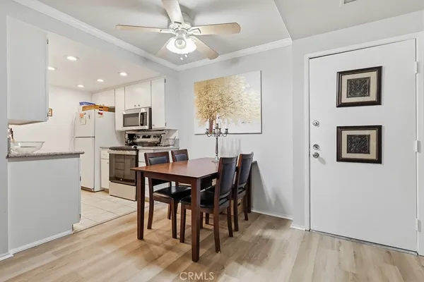 $369,999 | 615 West Broadway, Unit 205, Long Beach, CA 90802