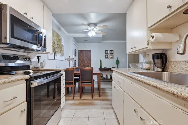 $369,999 | 615 West Broadway, Unit 205, Long Beach, CA 90802