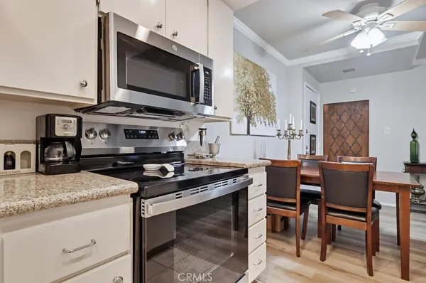 $369,999 | 615 West Broadway, Unit 205, Long Beach, CA 90802