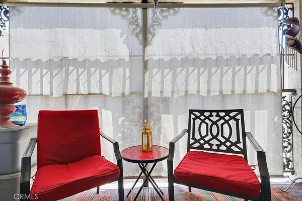 $369,999 | 615 West Broadway, Unit 205, Long Beach, CA 90802