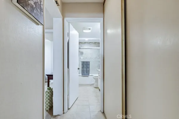 $369,999 | 615 West Broadway, Unit 205, Long Beach, CA 90802