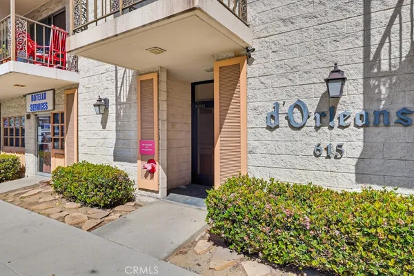 $369,999 | 615 West Broadway, Unit 205, Long Beach, CA 90802