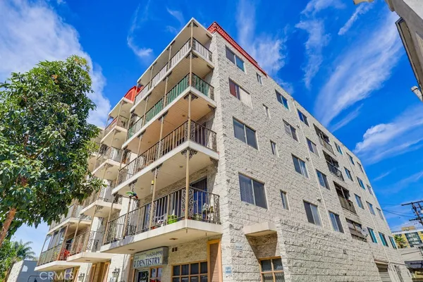 $369,999 | 615 West Broadway, Unit 205, Long Beach, CA 90802