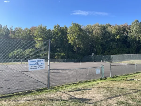 $295,000 | 17 Fernwood Drive, Unit D, Leominster, MA 01453