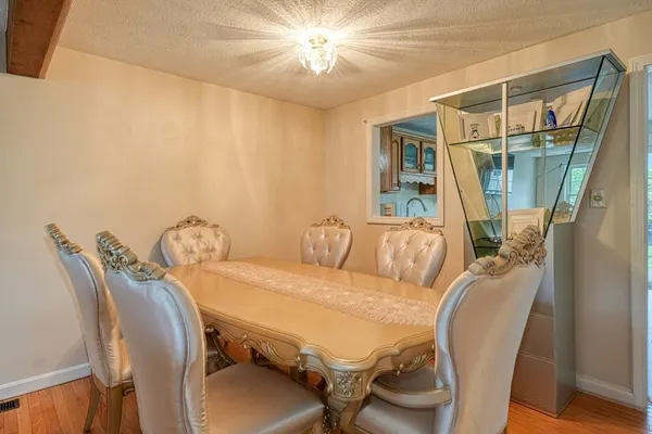 $295,000 | 17 Fernwood Drive, Unit D, Leominster, MA 01453