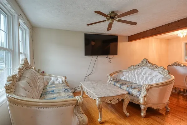 $295,000 | 17 Fernwood Drive, Unit D, Leominster, MA 01453