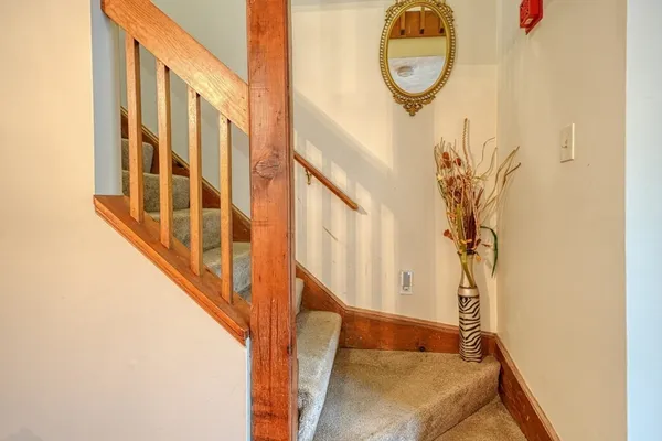 $295,000 | 17 Fernwood Drive, Unit D, Leominster, MA 01453