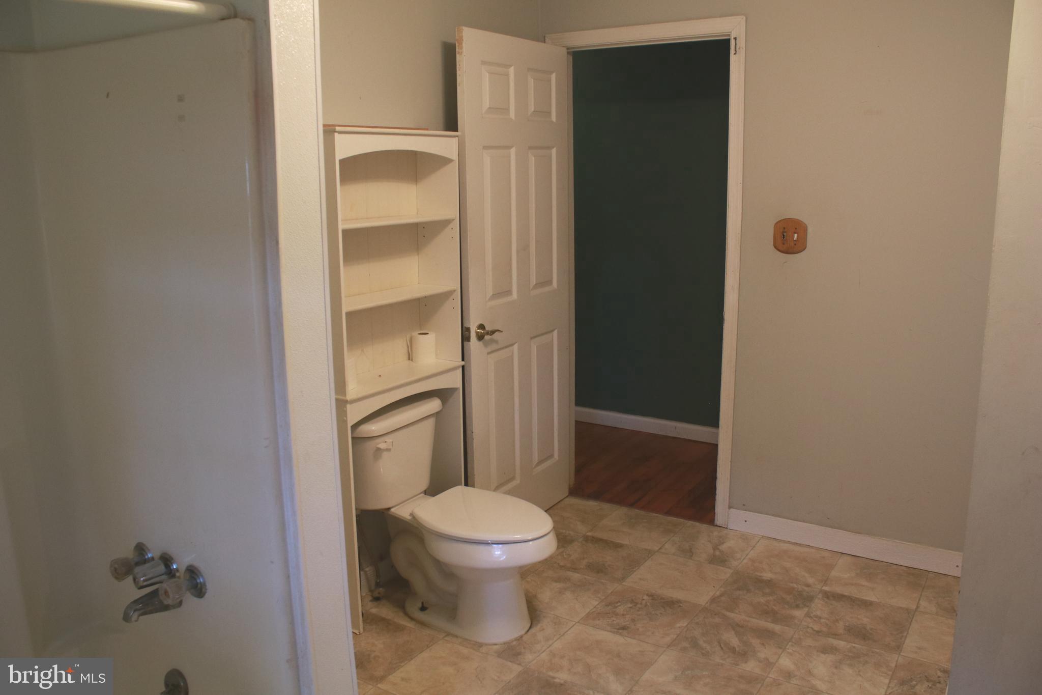 517 Grassdale Street Ranson, WV 25438 - Photo 23 of 26 Main bathroom