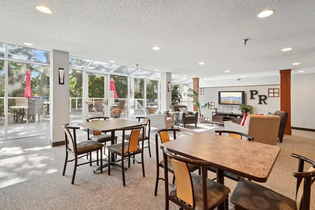 $299,900 | 1321 Lake Drive West, Unit 216, Chanhassen, MN 55317