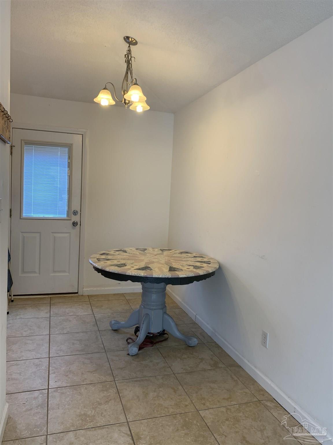 5424 Cox Road Milton, FL 32583 - Photo 6 of 29 Gallery Image 6