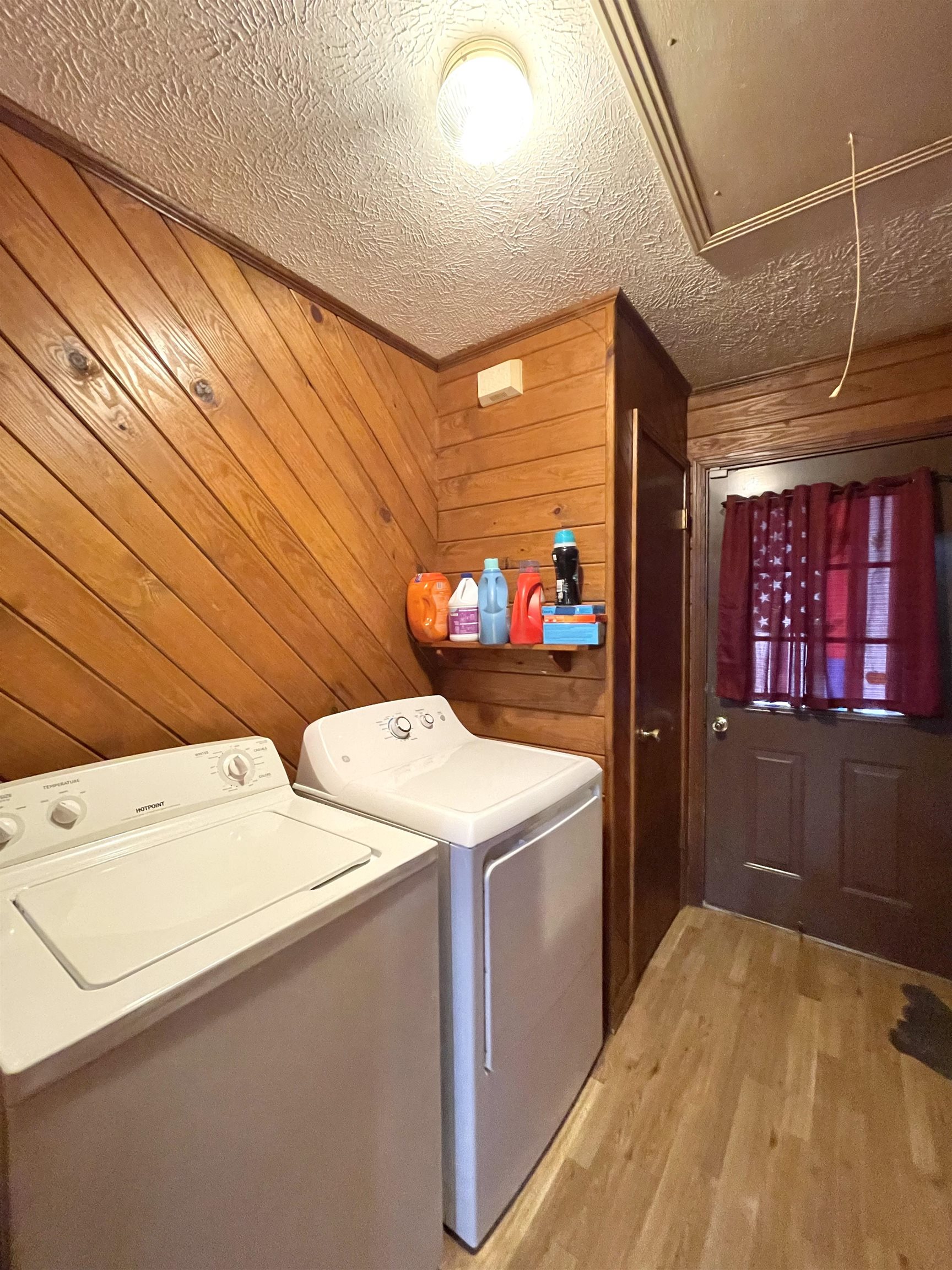 1110 Small Road Morris Chapel, TN 38361 - Photo 11 of 25 a utility room with dryer and washer