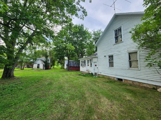 $325,000 | 14926 Paul Avenue North, Stillwater, MN 55082