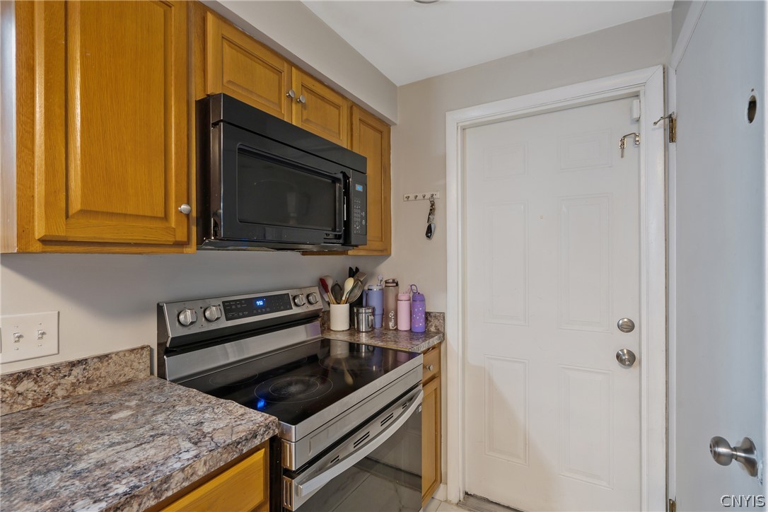 102 Orrick Road DeWitt, NY 13214 - Photo 11 of 42 Gallery Image 11